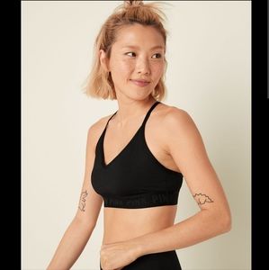 PINK Victoria's Secret Ultimate Lightly Lined Bra